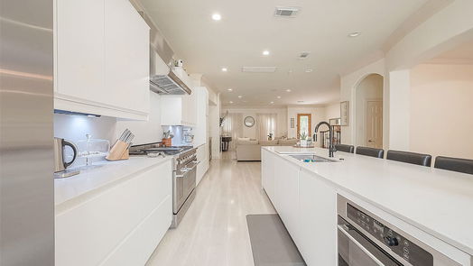 Houston 3-story, 3-bed 5508 Val Verde Street-idx