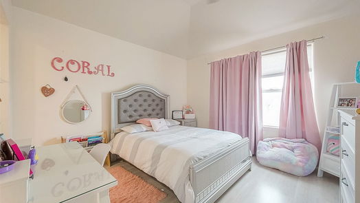 Houston 3-story, 3-bed 5508 Val Verde Street-idx
