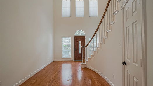 Houston 3-story, 3-bed 4720 Post Oak Timber Drive 28-idx