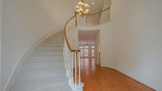 Houston 3-story, 3-bed 4720 Post Oak Timber Drive 28-idx