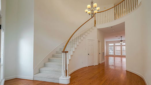 Houston 3-story, 3-bed 4720 Post Oak Timber Drive 28-idx