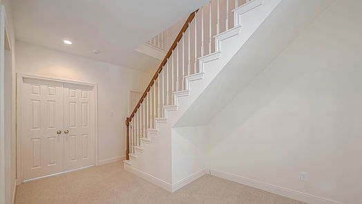 Houston 3-story, 3-bed 4720 Post Oak Timber Drive 28-idx