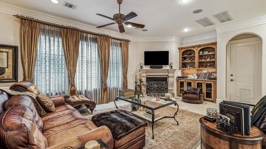 Houston 3-story, 4-bed 252 S Post Oak Lane-idx