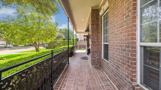 Houston 2-story, 4-bed 5422 Fairdale Lane-idx