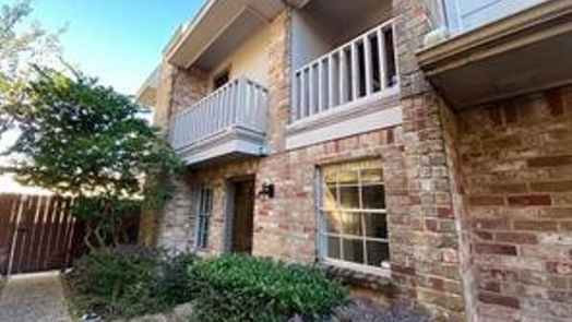 Houston 2-story, 2-bed 5528 Beverlyhill Street 3-idx