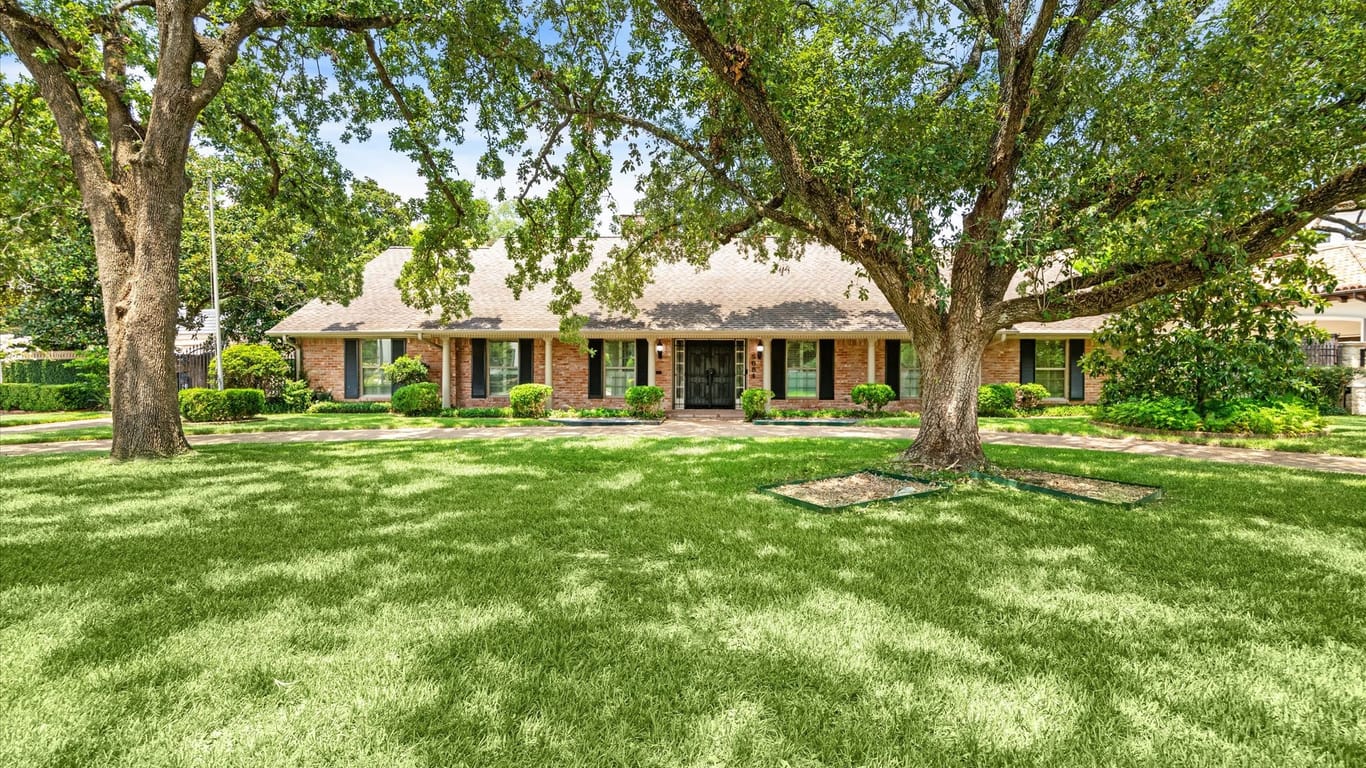 Houston 2-story, 6-bed 5684 Shady River Drive-idx