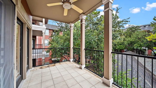 Houston 1-story, 2-bed 2400 Mccue Road 305-idx