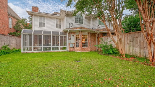 Houston 2-story, 3-bed 5583 Beverlyhill Street-idx