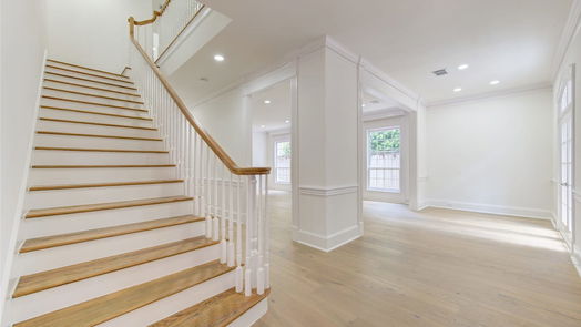 Houston 2-story, 5-bed 2 S West Oak Drive-idx