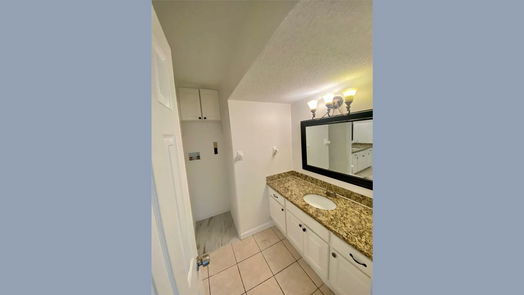 Houston 1-story, 2-bed 2744 Briarhurst Drive 38-idx