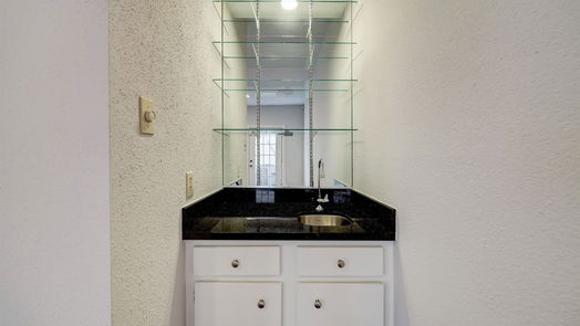 Houston 2-story, 2-bed 874 Augusta Drive-idx