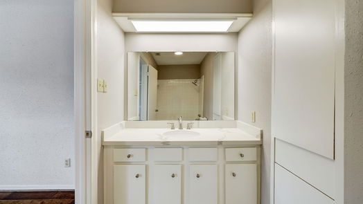 Houston 2-story, 2-bed 874 Augusta Drive-idx