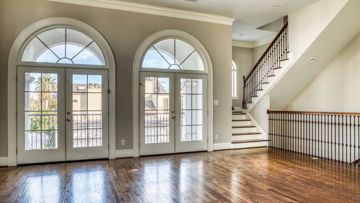 Houston 3-story, 3-bed 5711 Winsome Lane-idx