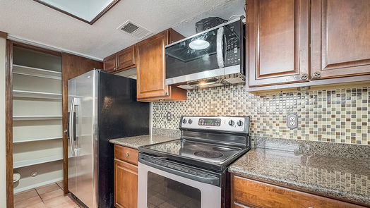 Houston 2-story, 2-bed 1908 Augusta Drive 5-idx