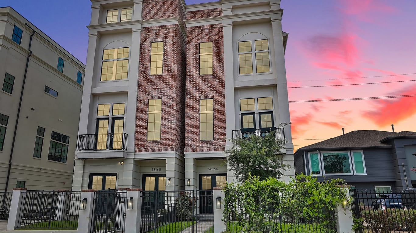 Houston 3-story, 3-bed 5816 Winsome Lane A-idx