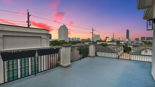 Houston 3-story, 3-bed 5816 Winsome Lane A-idx