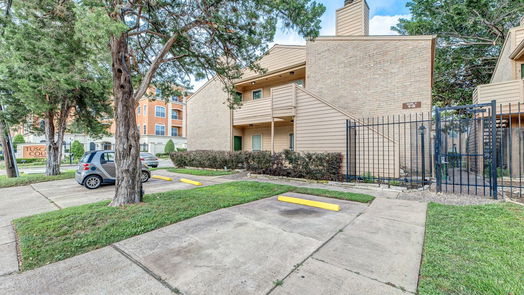 Houston 1-story, 1-bed 1915 Augusta Drive 6-idx