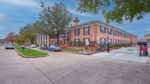 Houston 1-story, 1-bed 2824 Briarhurst Drive 30-idx