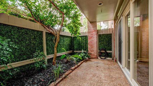 Houston 1-story, 2-bed 6447 Bayou Glen Road-idx