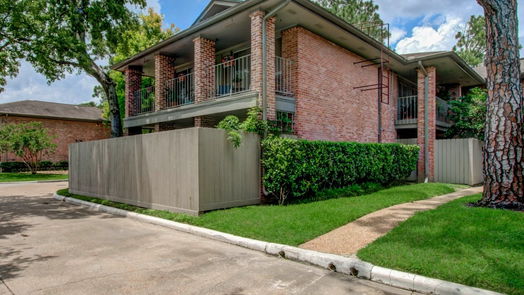 Houston 1-story, 2-bed 6447 Bayou Glen Road-idx