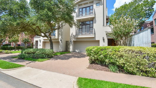 Houston 3-story, 3-bed 2218 Nantucket Drive-idx