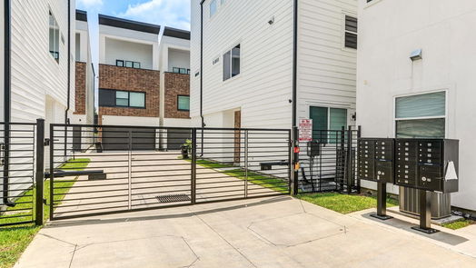 Houston 3-story, 3-bed 5831 Dolores Street-idx