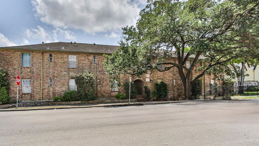 Houston 1-story, 2-bed 6401 Skyline Drive 5-idx