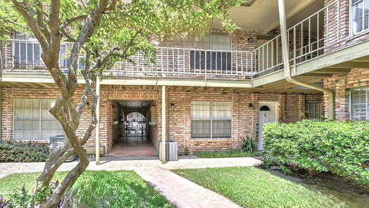 Houston 1-story, 2-bed 6401 Skyline Drive 5-idx