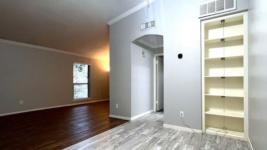 Houston 1-story, 1-bed 2425 Augusta Drive 40-idx