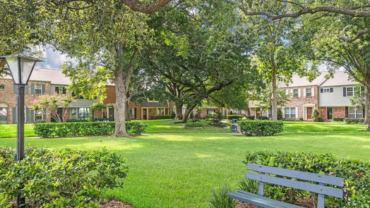 Houston 2-story, 2-bed 5866 Doliver Drive 117-idx