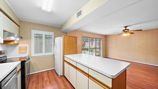 Houston 2-story, 3-bed 6350 Briar Rose Drive 185-idx