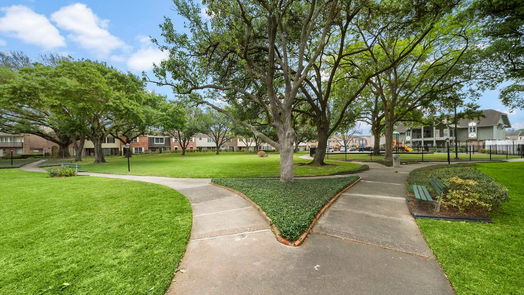 Houston 2-story, 3-bed 6350 Briar Rose Drive 185-idx