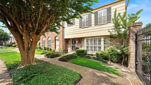 Houston 2-story, 3-bed 6350 Briar Rose Drive 185-idx