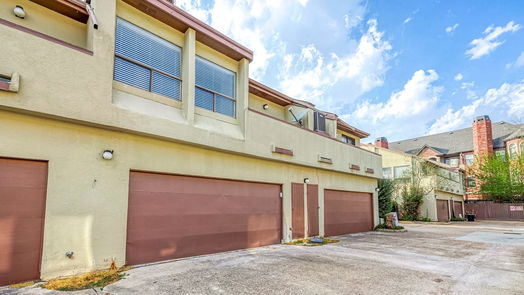 Houston 2-story, 2-bed 2409 Bering Drive 4-idx