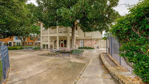 Houston 2-story, 3-bed 6477 Olympia Drive 70-idx