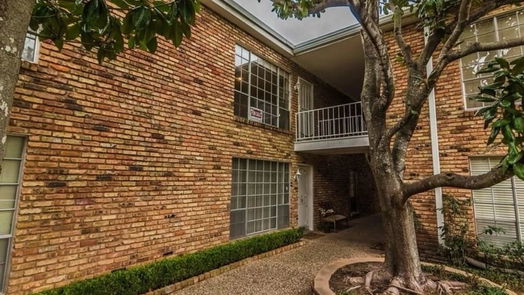 Houston 1-story, 2-bed 2101 Fountain View Drive 30C-idx