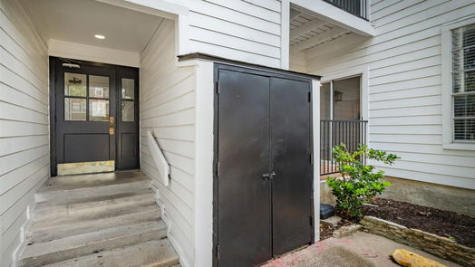 Houston 1-story, 1-bed 2333 Bering Drive 111-idx