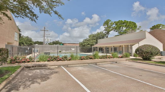 Houston 2-story, 2-bed 2050 Augusta Drive-idx