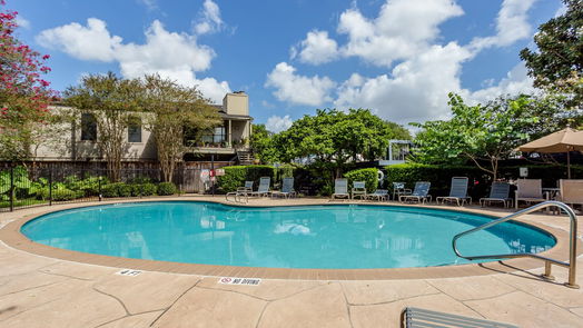 Houston 1-story, 2-bed 5711 Sugar Hill Drive 105-idx