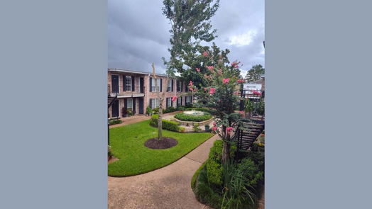 Houston 1-story, 1-bed 6410 Del Monte Drive 114-idx