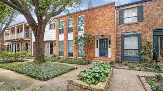 Houston 2-story, 4-bed 1116 Fountain View 215-idx