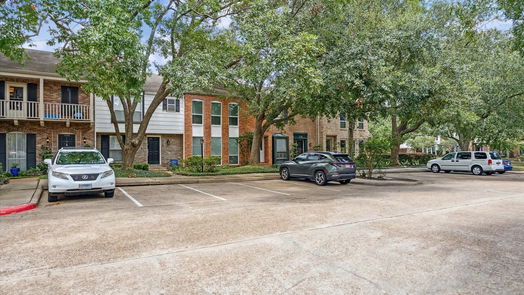 Houston 2-story, 4-bed 1116 Fountain View 215-idx