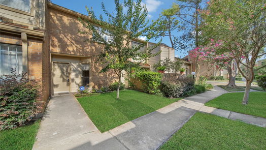 Houston 2-story, 2-bed 2122 Augusta Drive-idx