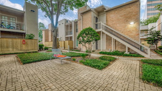 Houston 1-story, 1-bed 2001 Bering Drive 9G-idx