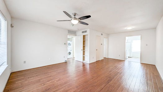 Houston 1-story, 2-bed 2250 Bering Drive 32-idx