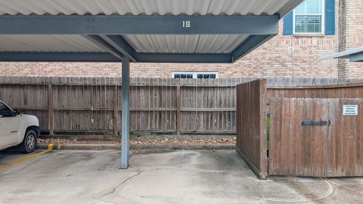Houston 1-story, 2-bed 2250 Bering Drive 32-idx