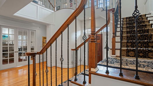 Houston 3-story, 4-bed 1211 Nantucket Drive C-idx