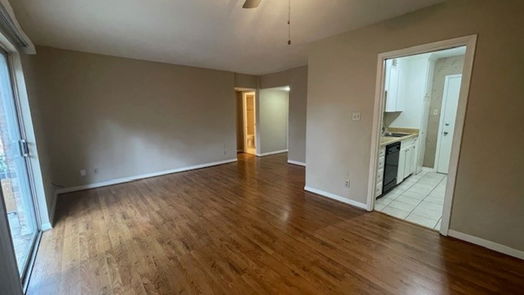 Houston 1-story, 1-bed 2824 Briarhurst Drive 10-idx