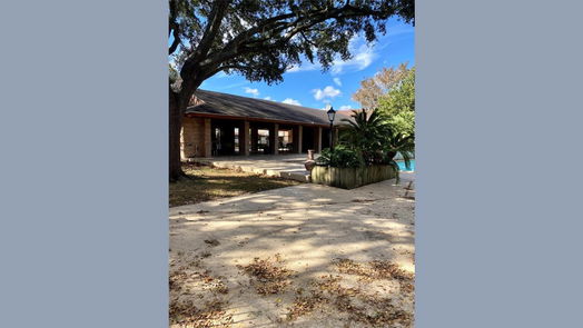 Houston 2-story, 2-bed 2512 Bering Drive-idx