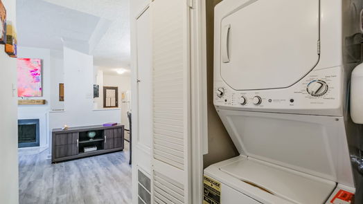Houston 1-story, 2-bed 2125 Augusta Drive 55-idx